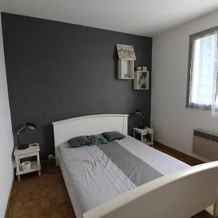 Prázdninový dům Maison Renovee Tranquille Pres Du Centre - 6 Pers, - Fr-1-246a-288
